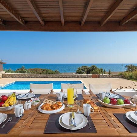 Villa Corinna Lakhania Exteriér fotografie
