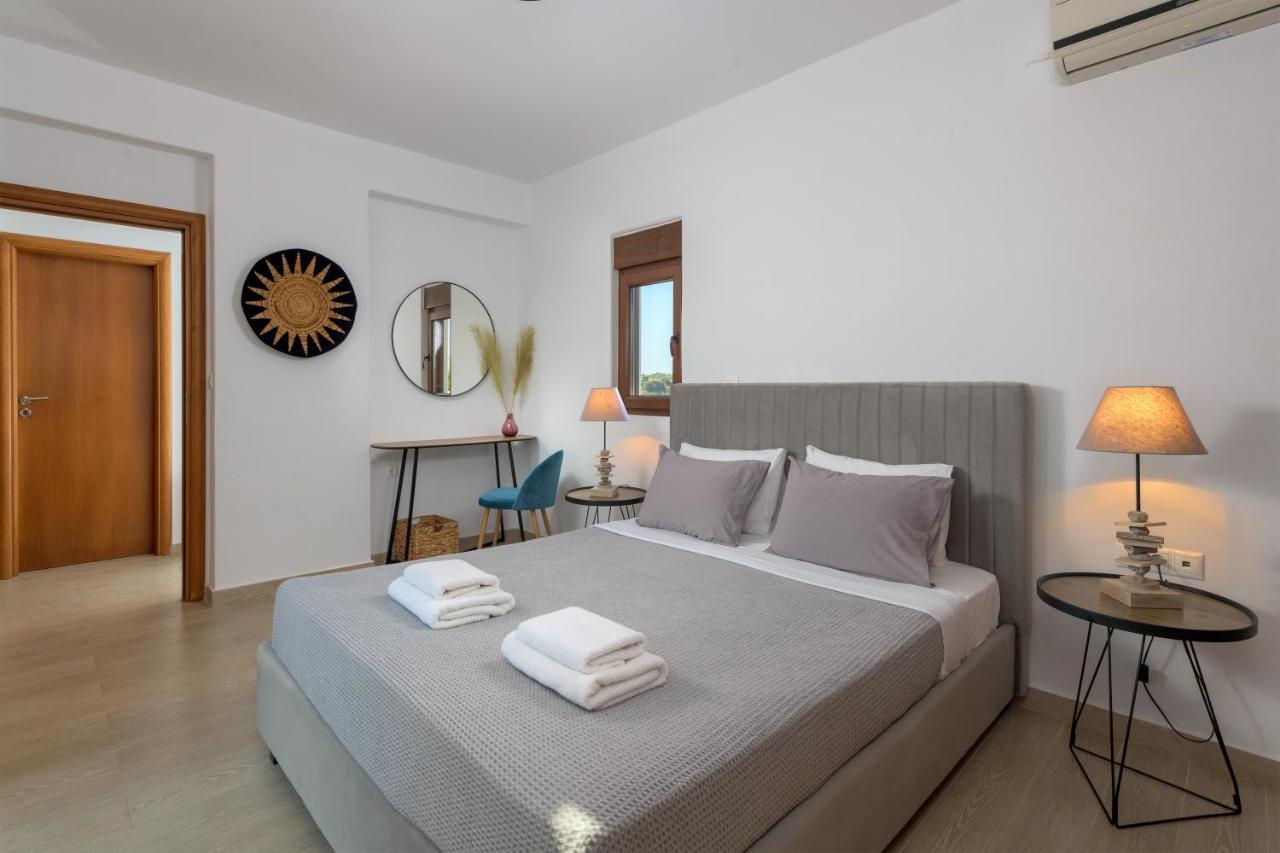 Villa Corinna Lakhania Exteriér fotografie